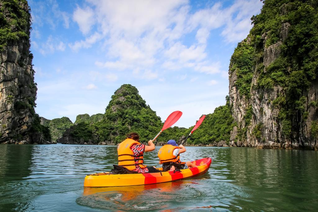 Signature Royal Halong Cruise Ha Long Exterior photo