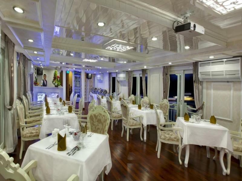 Signature Royal Halong Cruise Ha Long Exterior photo